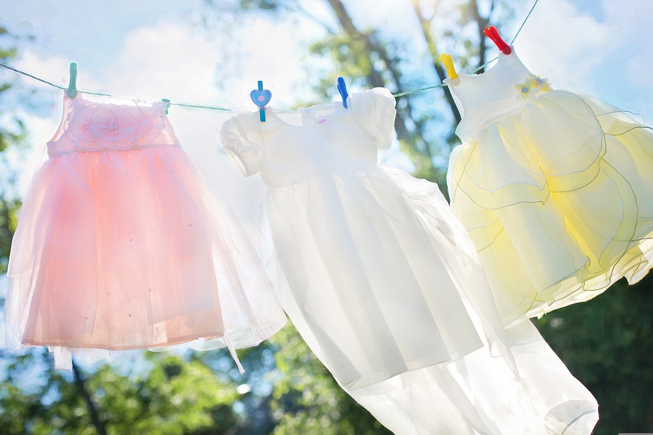 3 Sposoby dodawać świeżą kwiatową nutę twój pralniany detergent