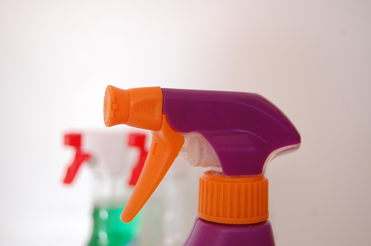 Zrób swój własny naturalny środek czyszczący do domu
